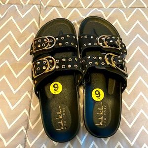 NWT Nicole Miller Zolar Sandals